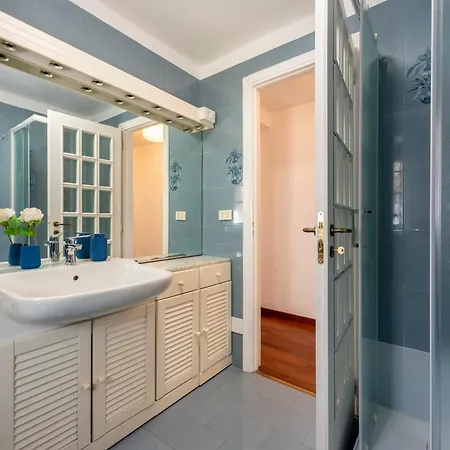 Beautiful House In Porta Soprana - Happy Apartment *