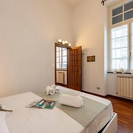 Apartment Beautiful House In Porta Soprana - Happy Genoa